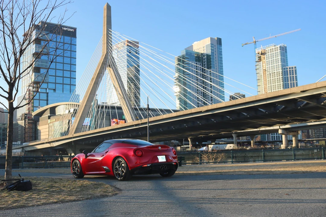 2017 Alfa Romeo 4C Coupe - Image 25 of 31