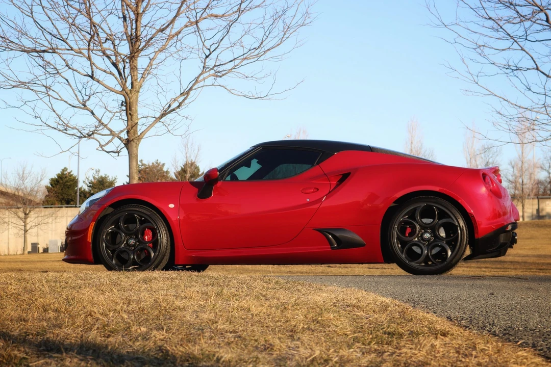 2017 Alfa Romeo 4C Coupe - Image 20 of 31