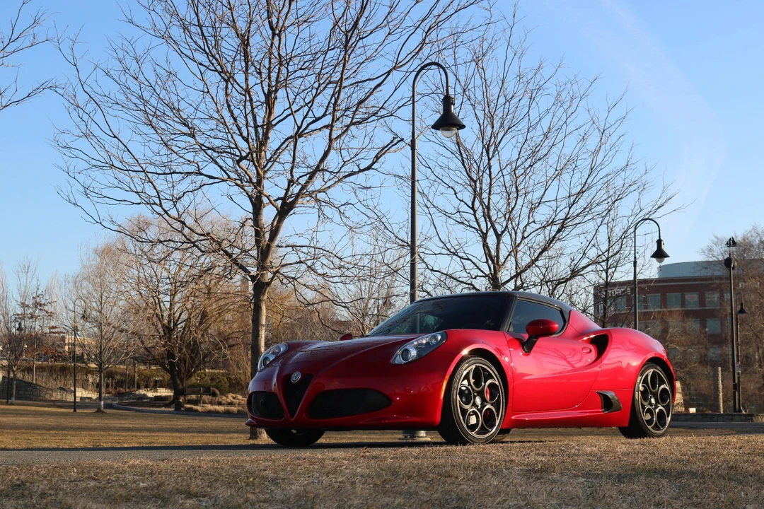 2017 Alfa Romeo 4C Coupe - Image 6 of 31