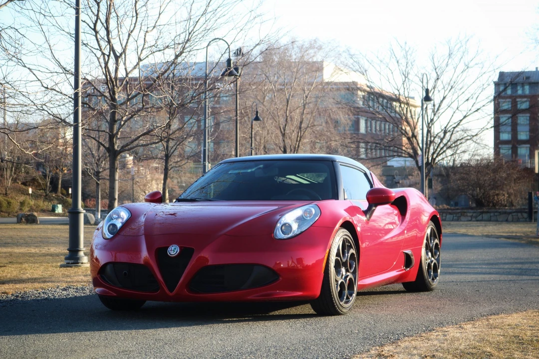 2017 Alfa Romeo 4C Coupe - Image 2 of 31
