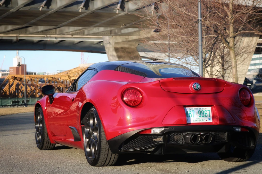2017 Alfa Romeo 4C Coupe - Image 29 of 31