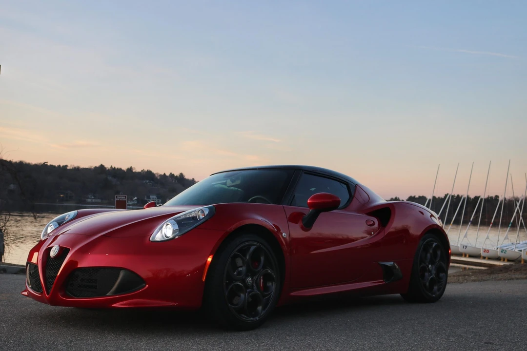2017 Alfa Romeo 4C Coupe - Image 11 of 31