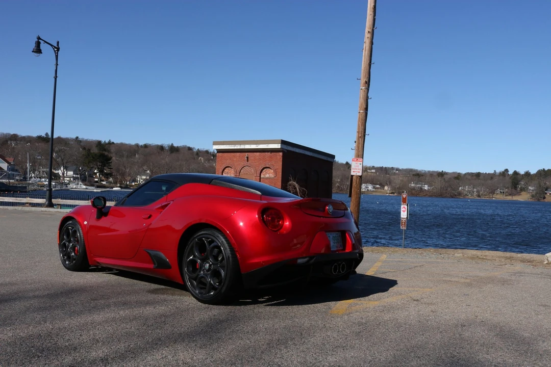2017 Alfa Romeo 4C Coupe - Image 24 of 31