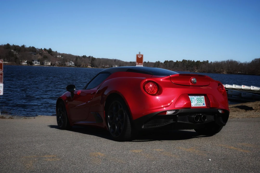 2017 Alfa Romeo 4C Coupe - Image 27 of 31