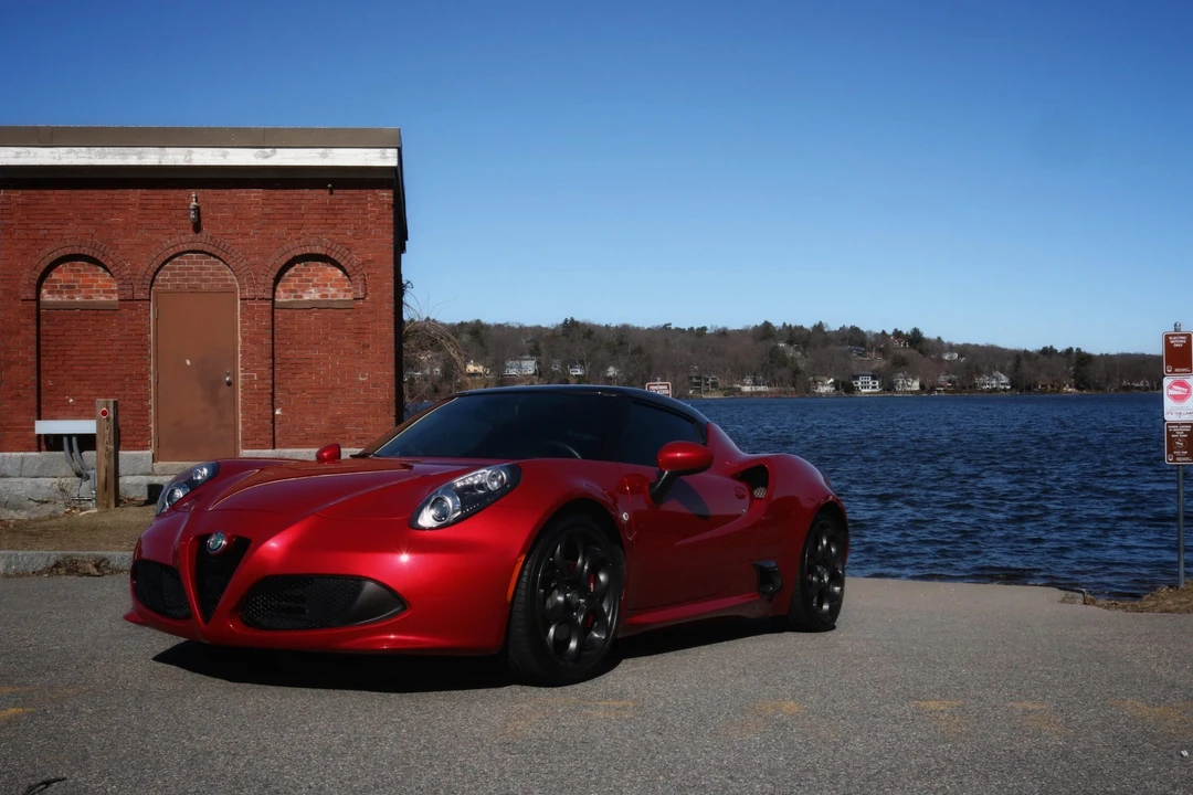 2017 Alfa Romeo 4C Coupe - Image 9 of 31