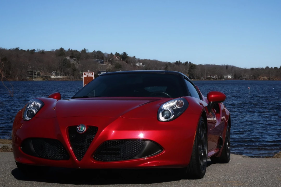 2017 Alfa Romeo 4C Coupe - Image 5 of 31