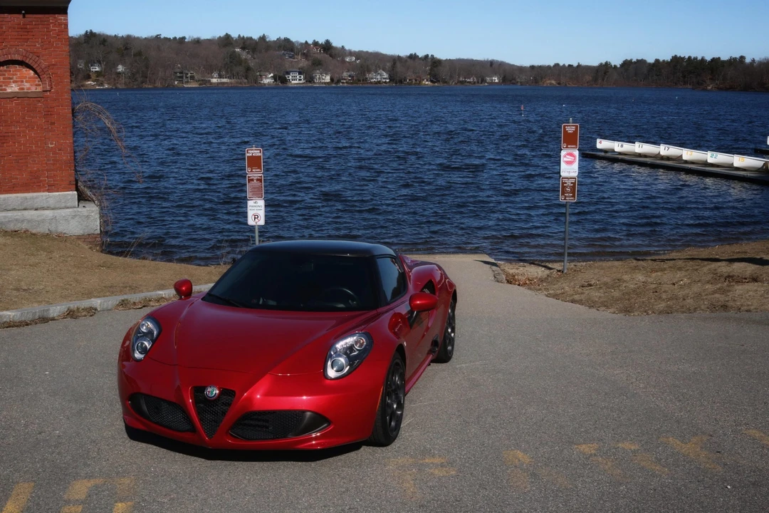 2017 Alfa Romeo 4C Coupe - Image 4 of 31