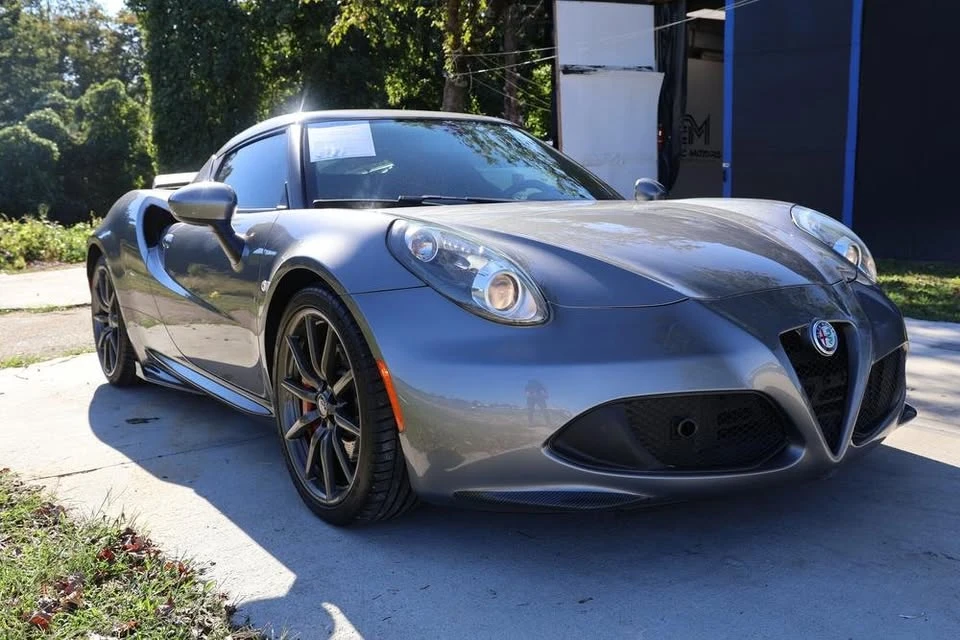 2017 Alfa Romeo 4C - Image 2 of 12