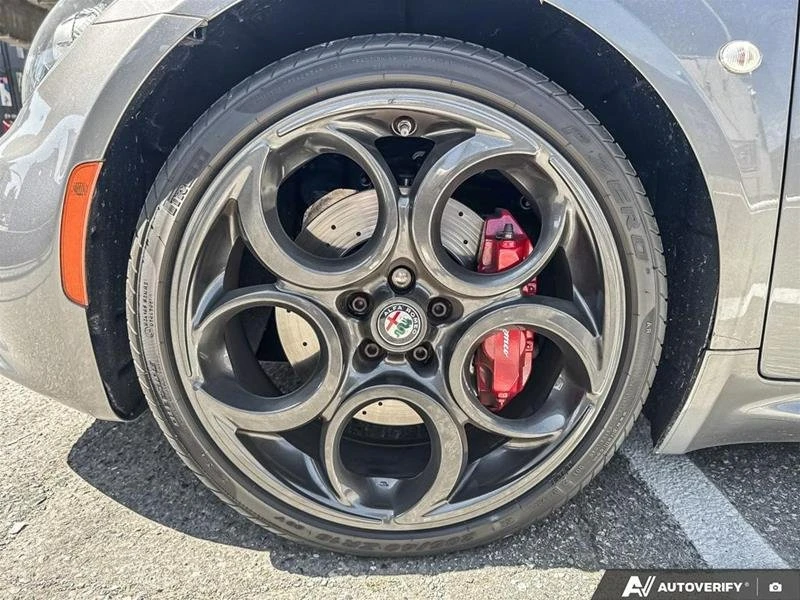 2017 Alfa Romeo 4C - Image 6 of 8