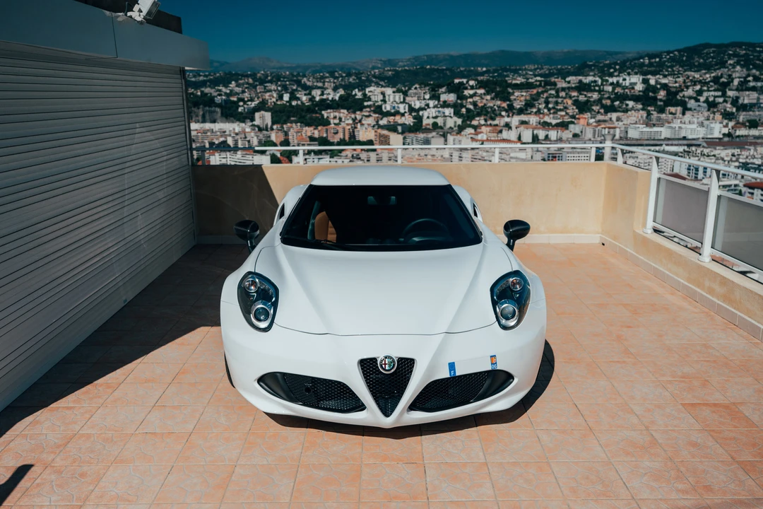 2017 Alfa Romeo 4C - Image 7 of 31