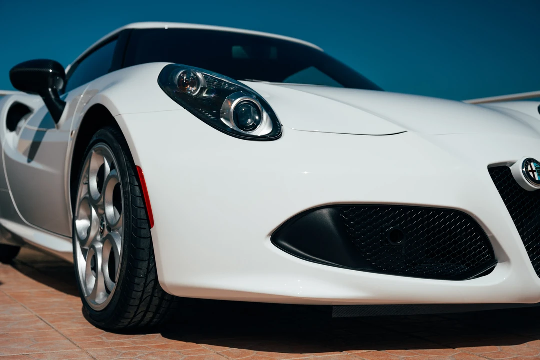 2017 Alfa Romeo 4C - Image 27 of 31