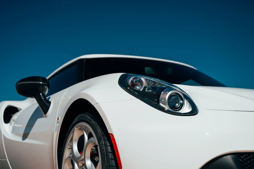 2017 Alfa Romeo 4C - Image 28 of 31