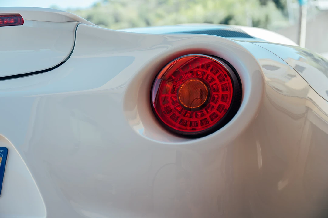 2017 Alfa Romeo 4C - Image 15 of 31