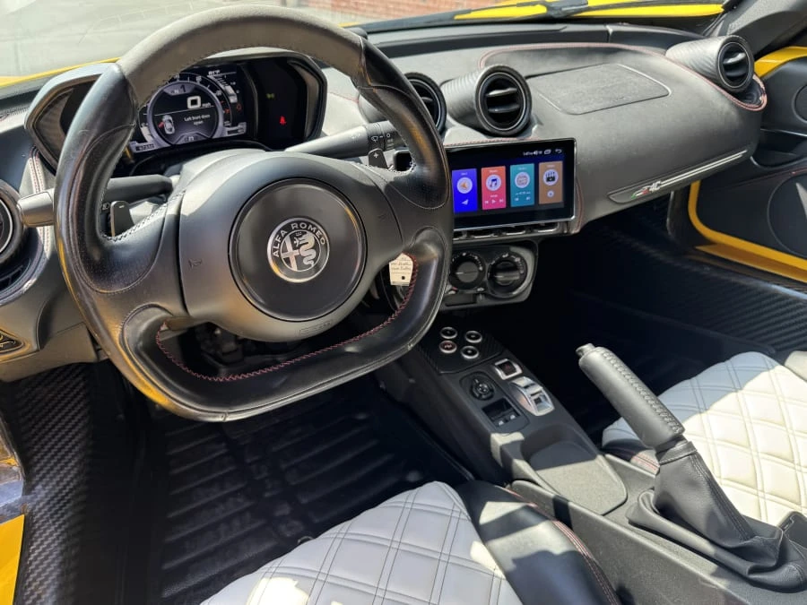 2017 Alfa Romeo 4C - Image 7 of 9