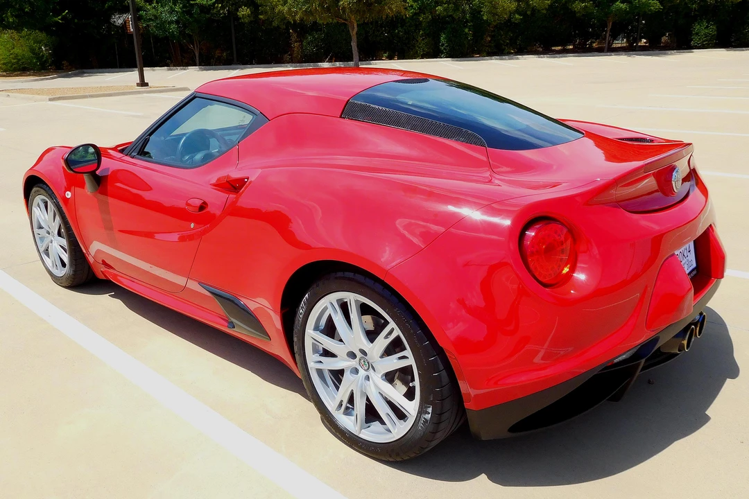 2017 Alfa Romeo 4C Coupe - Image 4 of 5