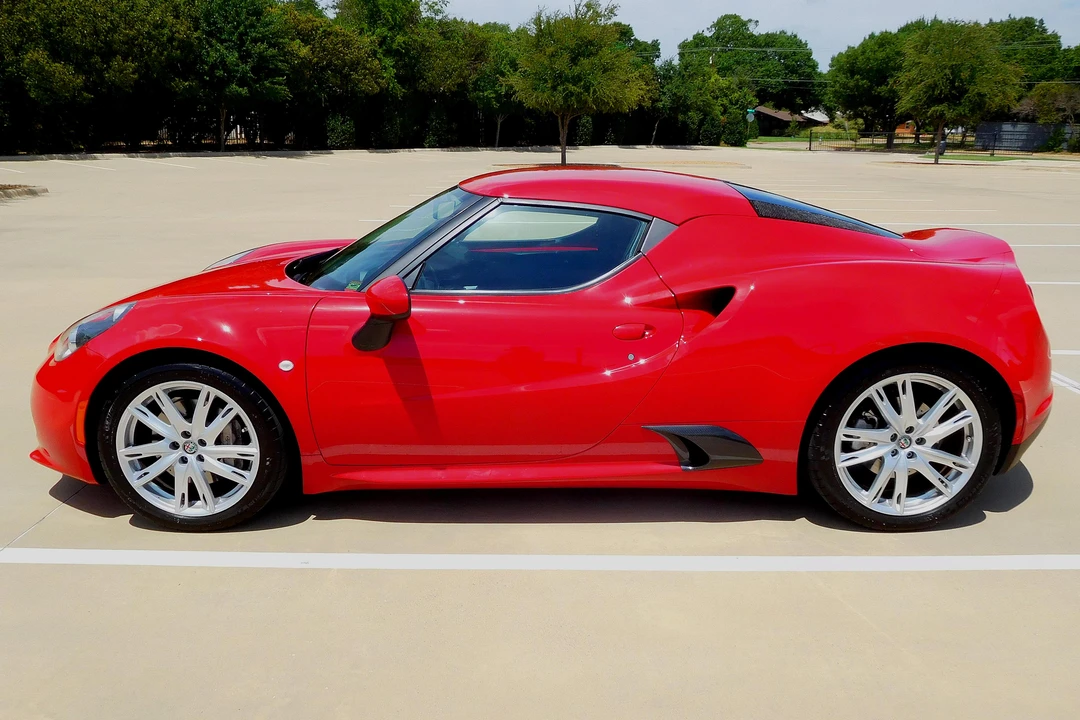 2017 Alfa Romeo 4C Coupe - Image 3 of 5