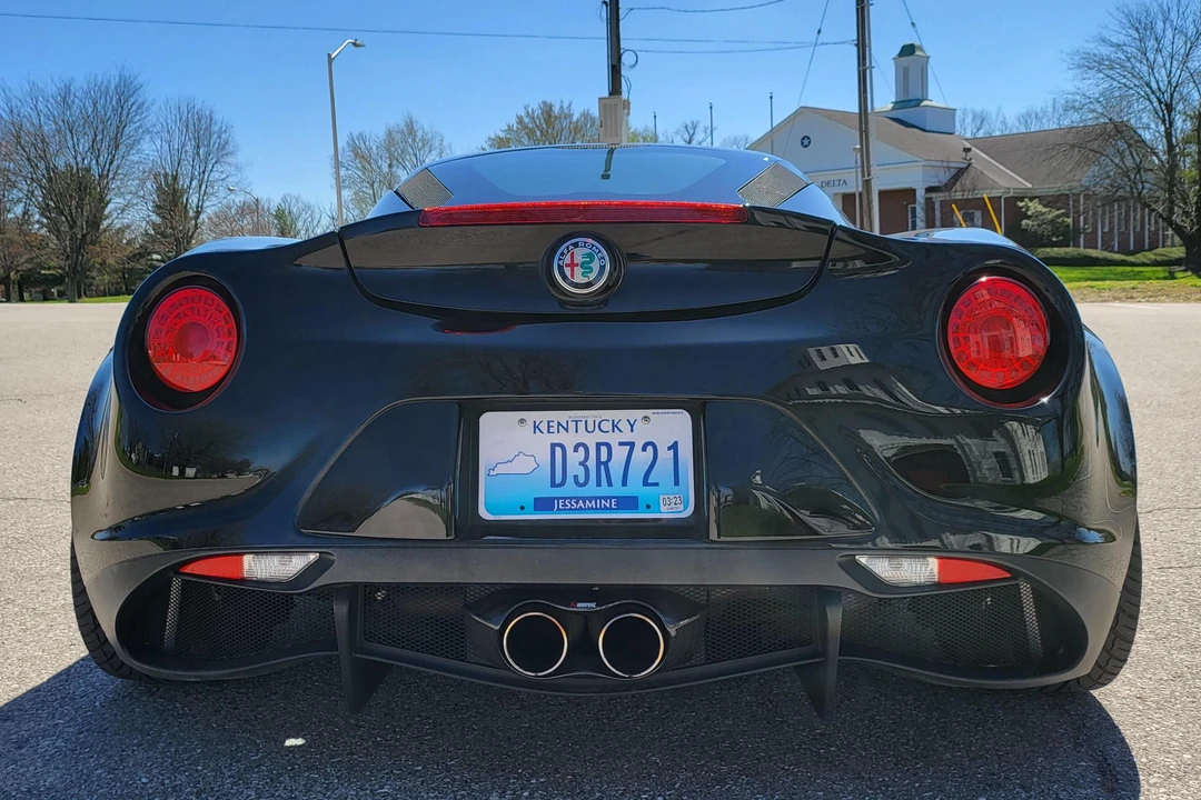 2017 Alfa Romeo 4C Coupe - Image 5 of 31