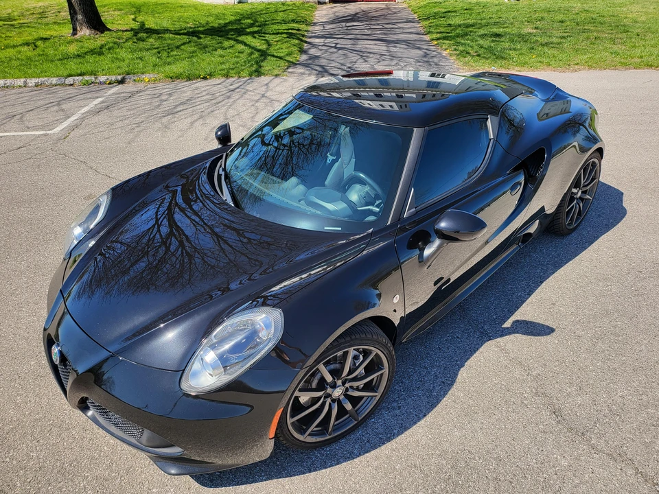 2017 Alfa Romeo 4C Coupe - Image 14 of 31