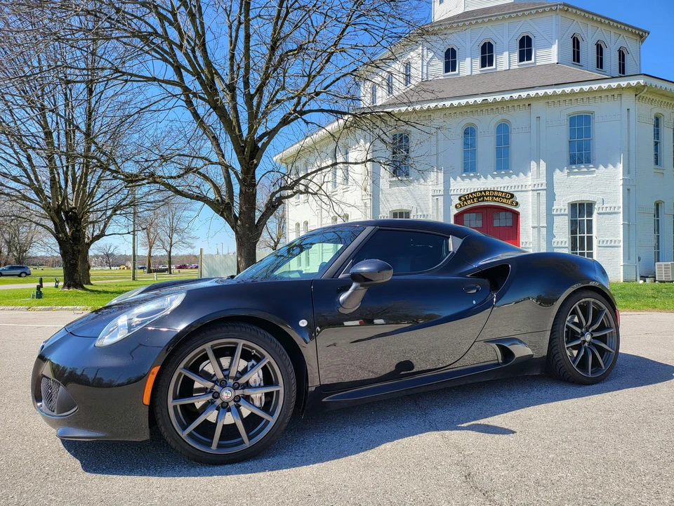 2017 Alfa Romeo 4C Coupe - Image 17 of 31