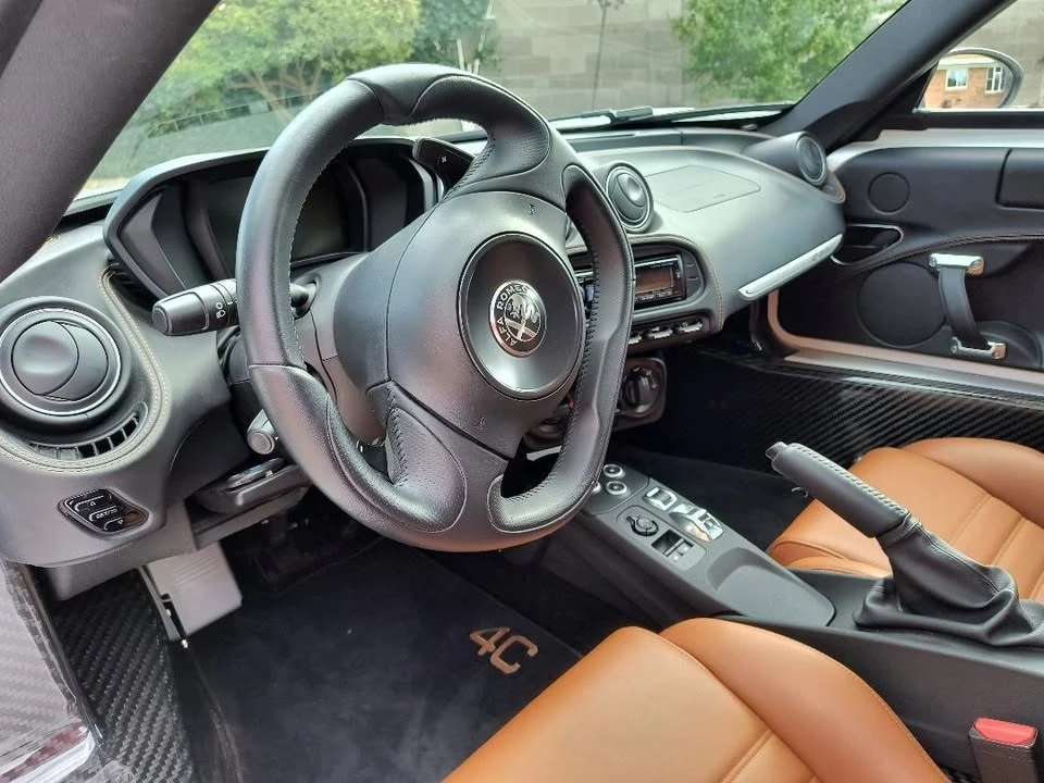 2017 Alfa Romeo 4C - Image 2 of 20