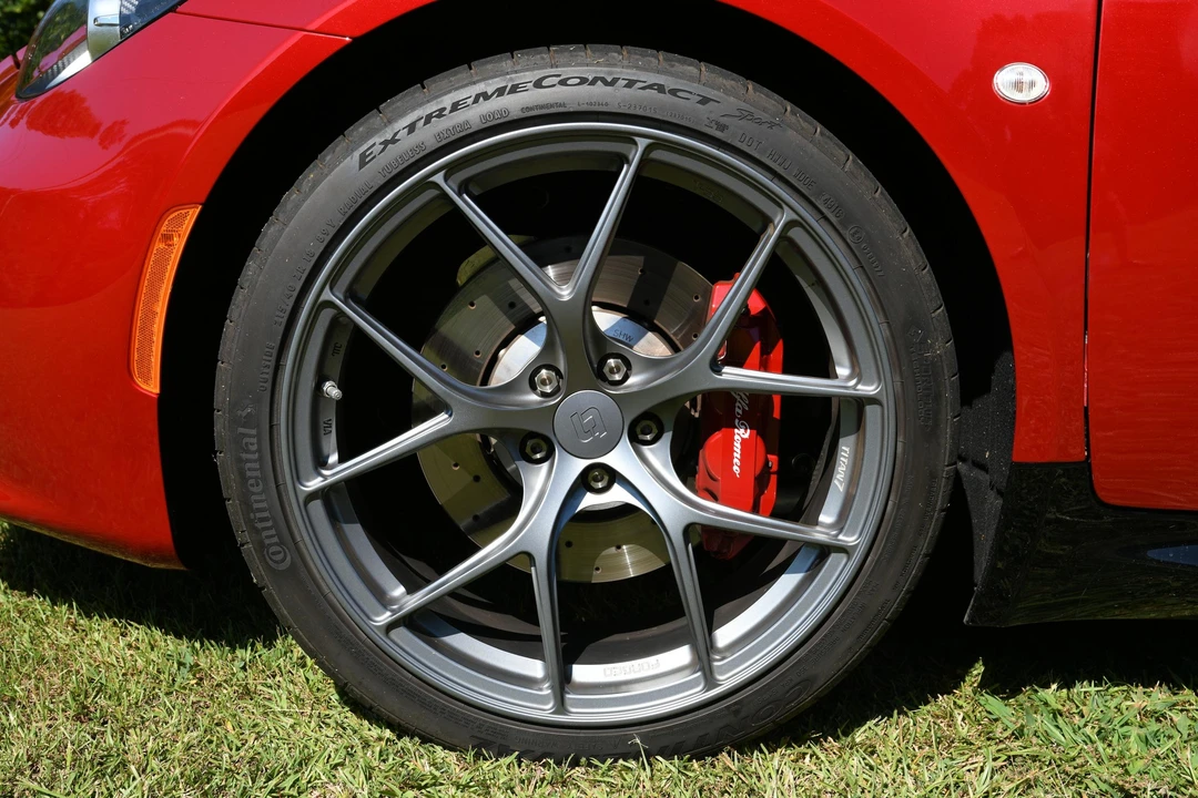 2017 Alfa Romeo 4C - Image 30 of 31