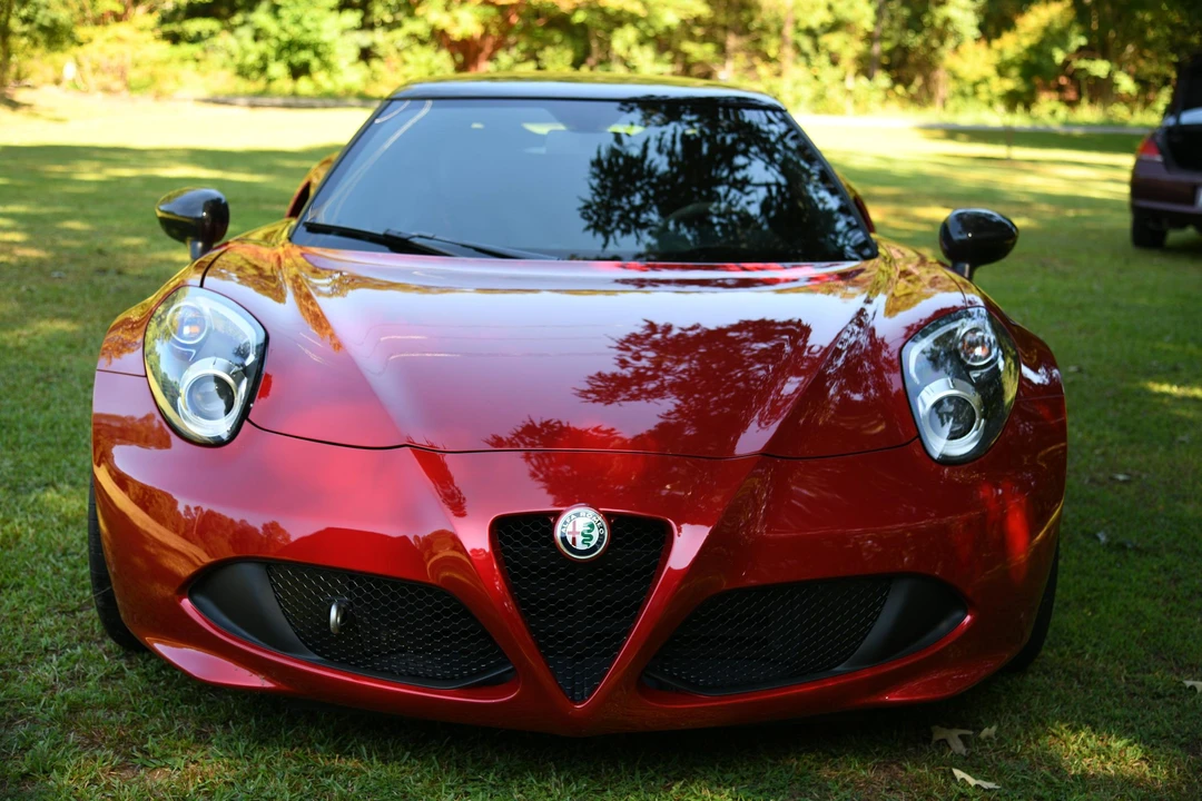 2017 Alfa Romeo 4C - Image 6 of 31