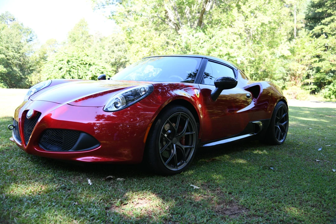 2017 Alfa Romeo 4C - Image 7 of 31