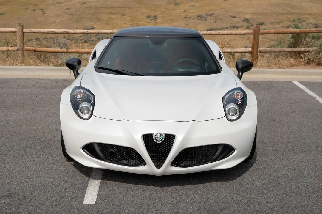 2017 Alfa Romeo 4C - Image 6 of 31