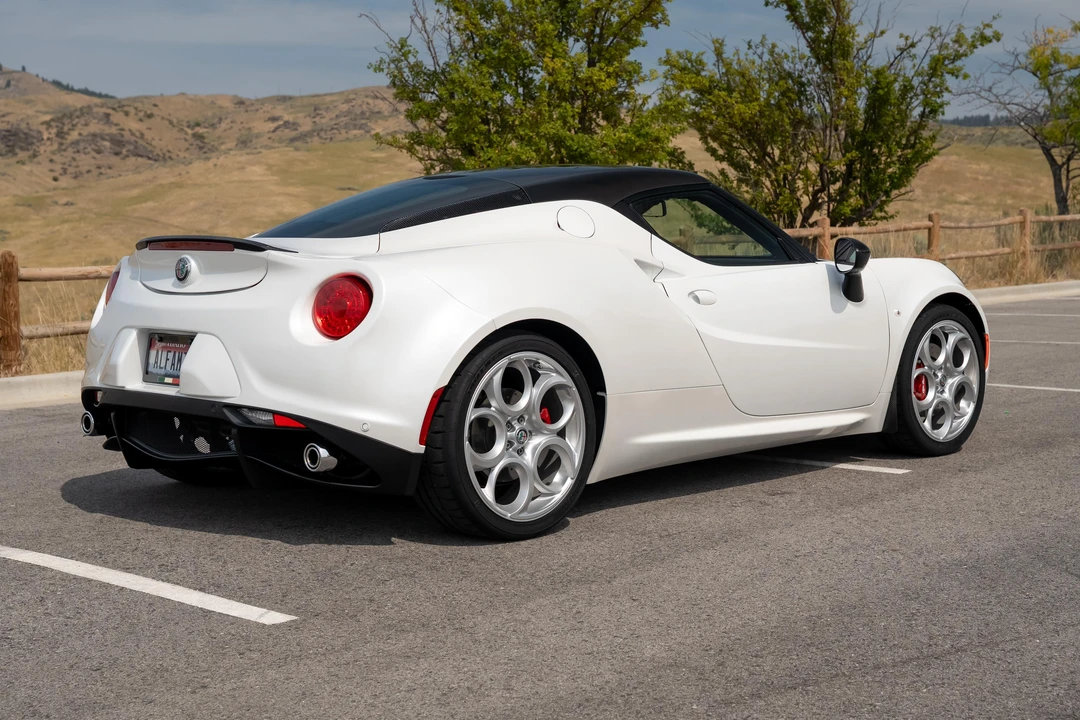 2017 Alfa Romeo 4C - Image 20 of 31