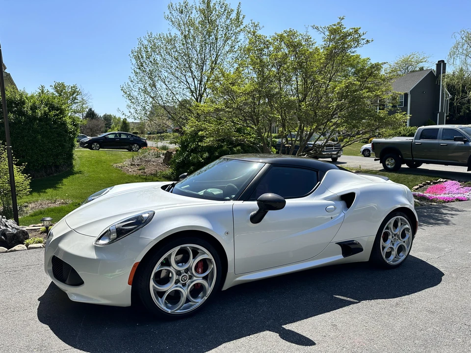 2017 Alfa Romeo 4C Coupe - Image 9 of 31