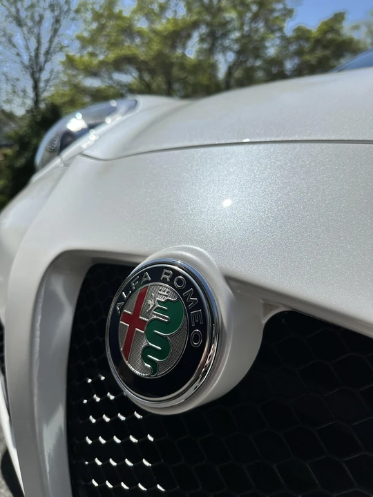 2017 Alfa Romeo 4C Coupe - Image 19 of 31