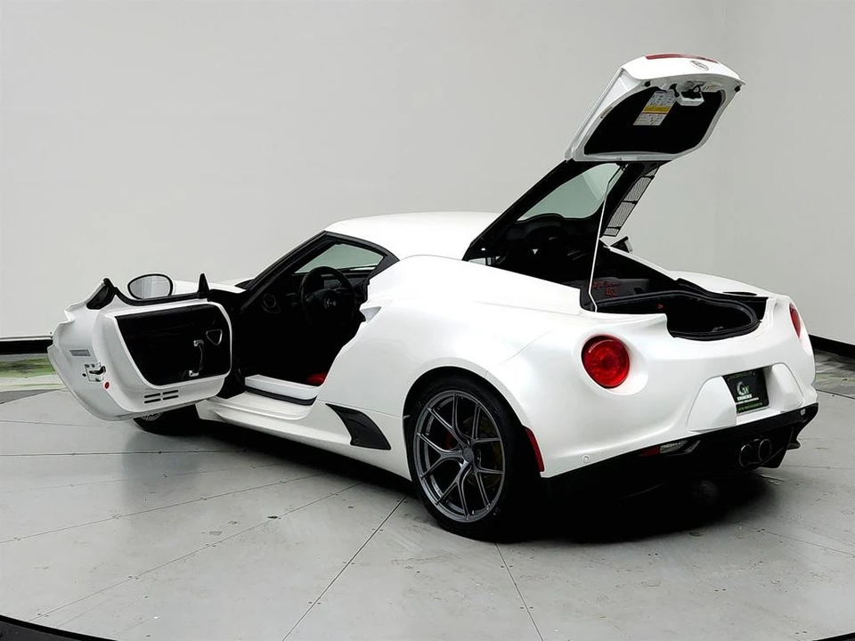 2017 Alfa Romeo 4C Coupe - Image 12 of 12