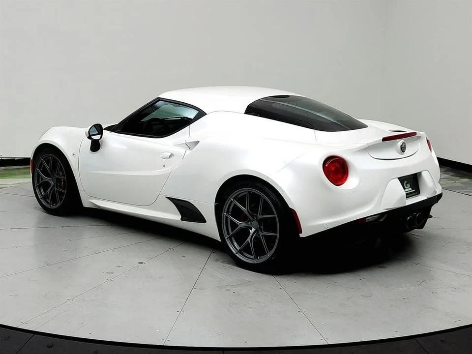 2017 Alfa Romeo 4C Spider - Image 5 of 14