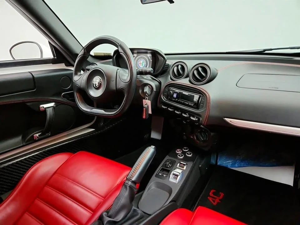 2017 Alfa Romeo 4C Spider - Image 11 of 14