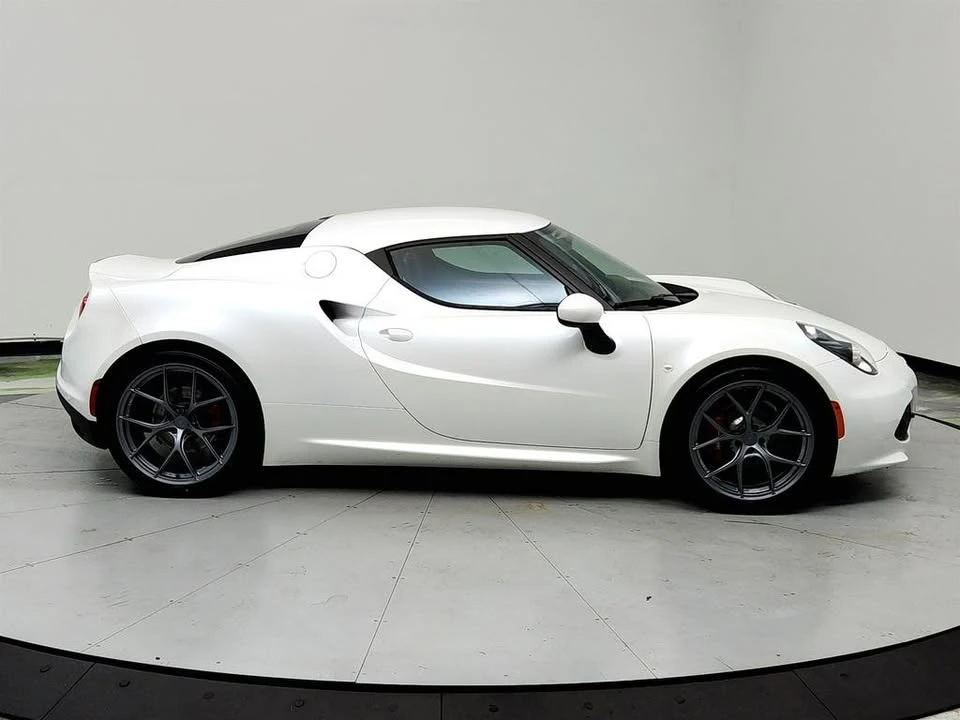 2017 Alfa Romeo 4C Spider - Image 3 of 18