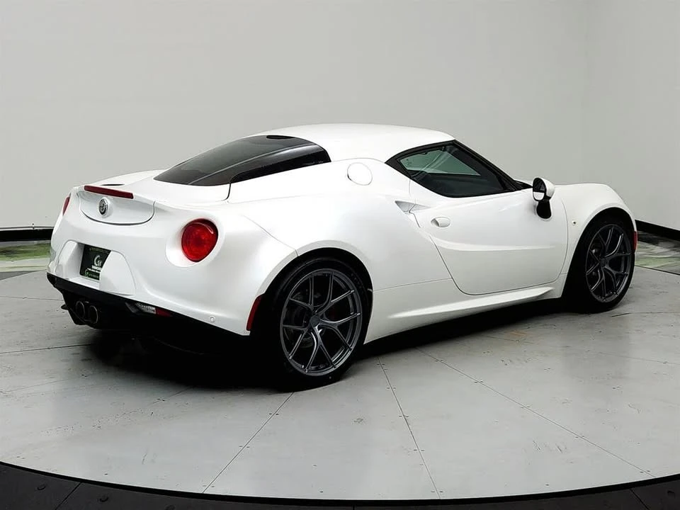 2017 Alfa Romeo 4C Spider - Image 4 of 18