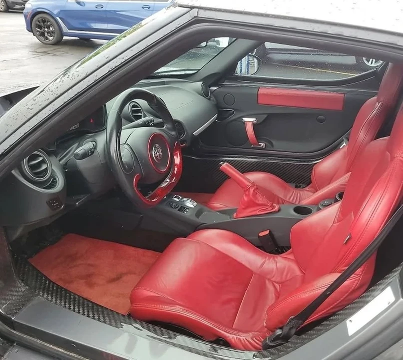 2017 Alfa Romeo 4C Spider - Image 9 of 11
