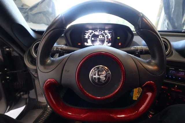 2017 Alfa Romeo 4C Spider - Image 11 of 17