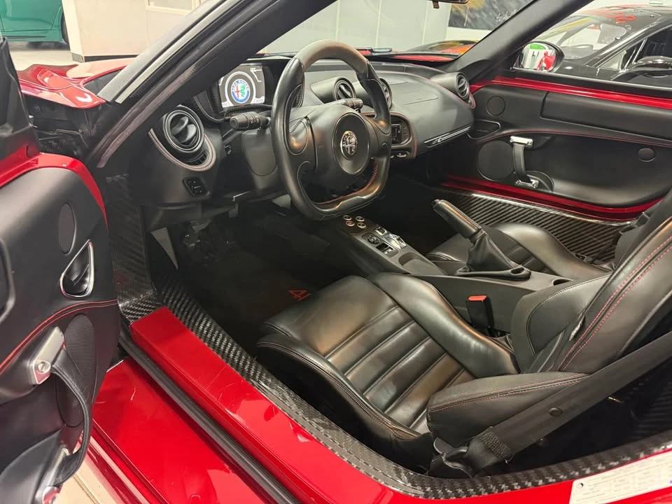 2017 Alfa Romeo 4C Spider - Image 7 of 10