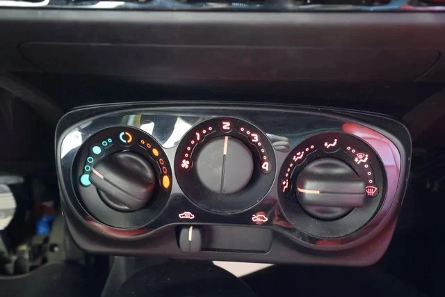 2017 Alfa Romeo 4C Spider - Image 8 of 20