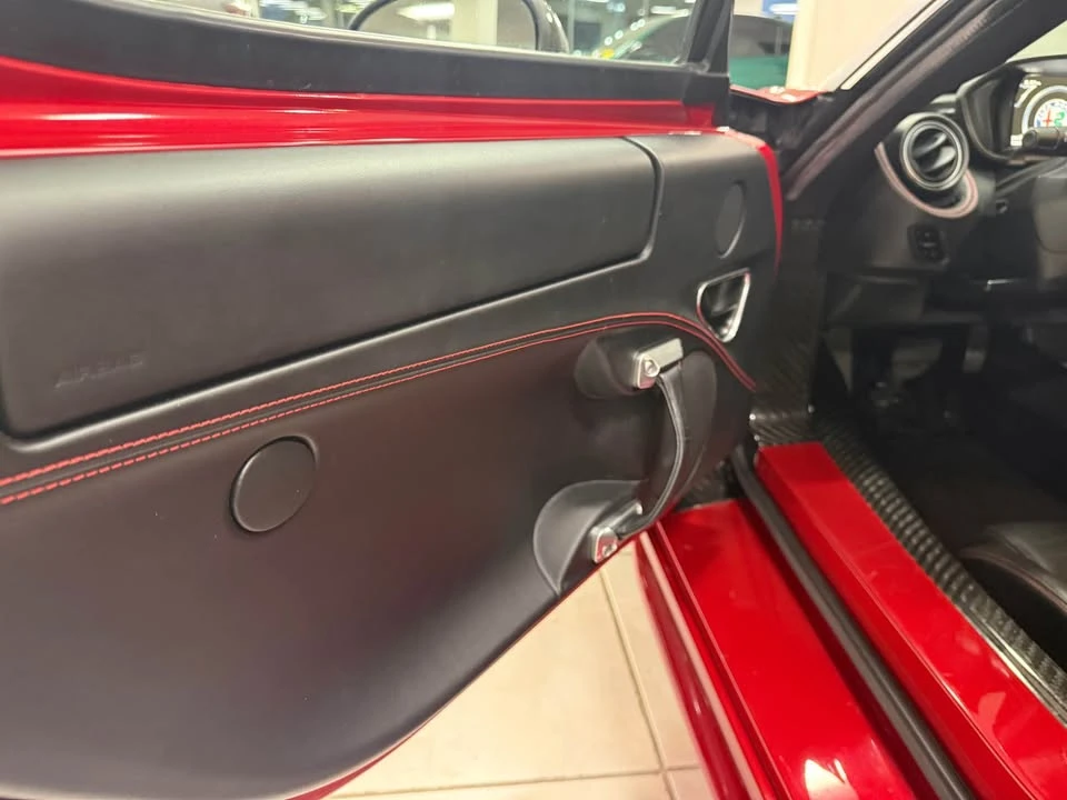 2017 Alfa Romeo 4C Spider - Image 6 of 10