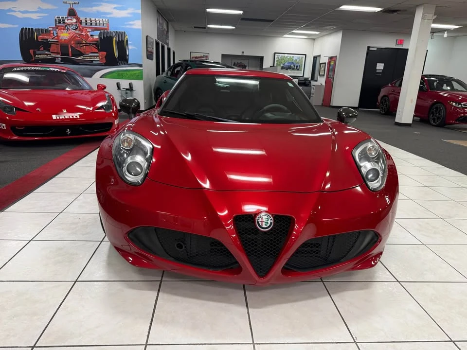 2017 Alfa Romeo 4C Spider - Image 2 of 10