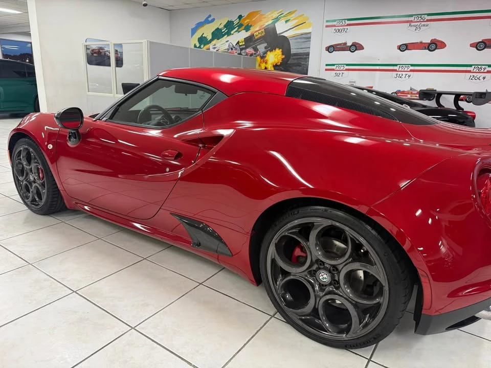 2017 Alfa Romeo 4C Spider - Image 3 of 10