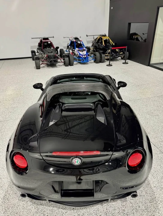 2017 Alfa Romeo 4C Spider - Image 9 of 19