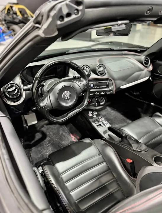 2017 Alfa Romeo 4C Spider - Image 6 of 19