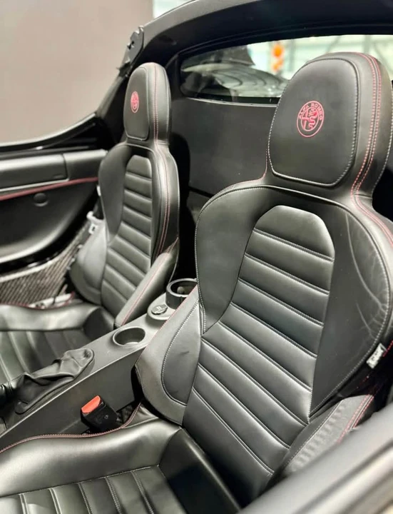 2017 Alfa Romeo 4C Spider - Image 5 of 19
