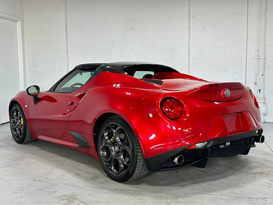 2017 Alfa Romeo 4C Spider - Image 9 of 16