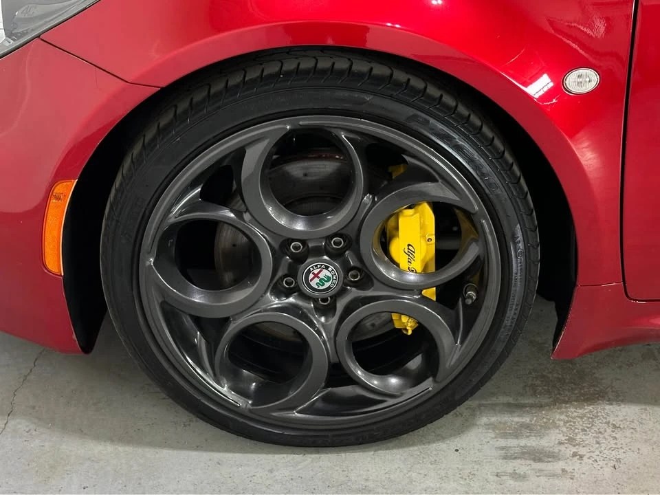 2017 Alfa Romeo 4C Spider - Image 5 of 16