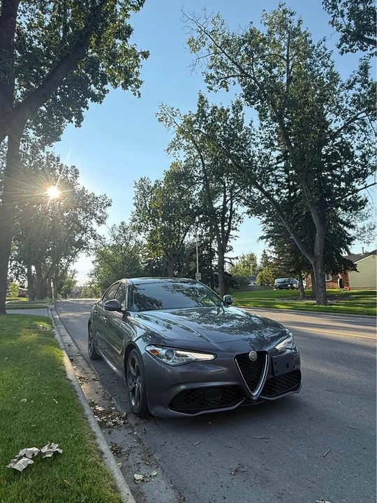 2017 Alfa Romeo Giulia - Image 2 of 13