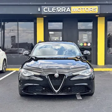 2017 Alfa Romeo Giulia Ti